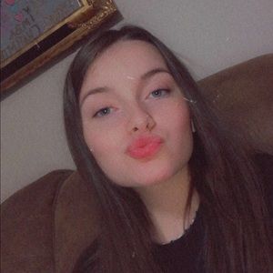 Meet your Posher, Ivy